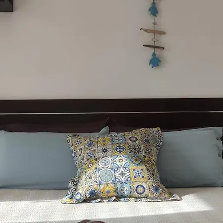 Homestay Roomholiday J&a *