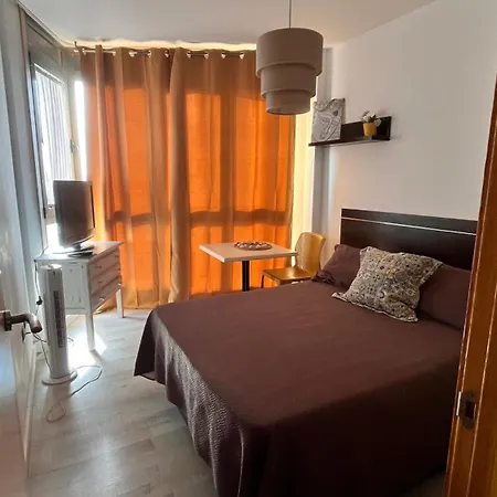 Roomholiday J&a *