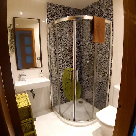 Roomholiday J&a منزل للإقامة